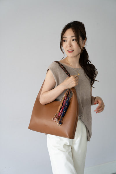 editor's bag for iPad（moon bag）